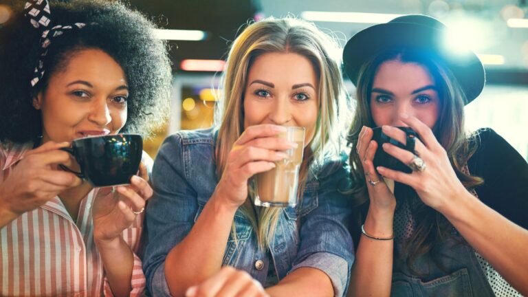 Speed Friending: Awkward of juist dé manier om nieuwe mensen te ontmoeten?